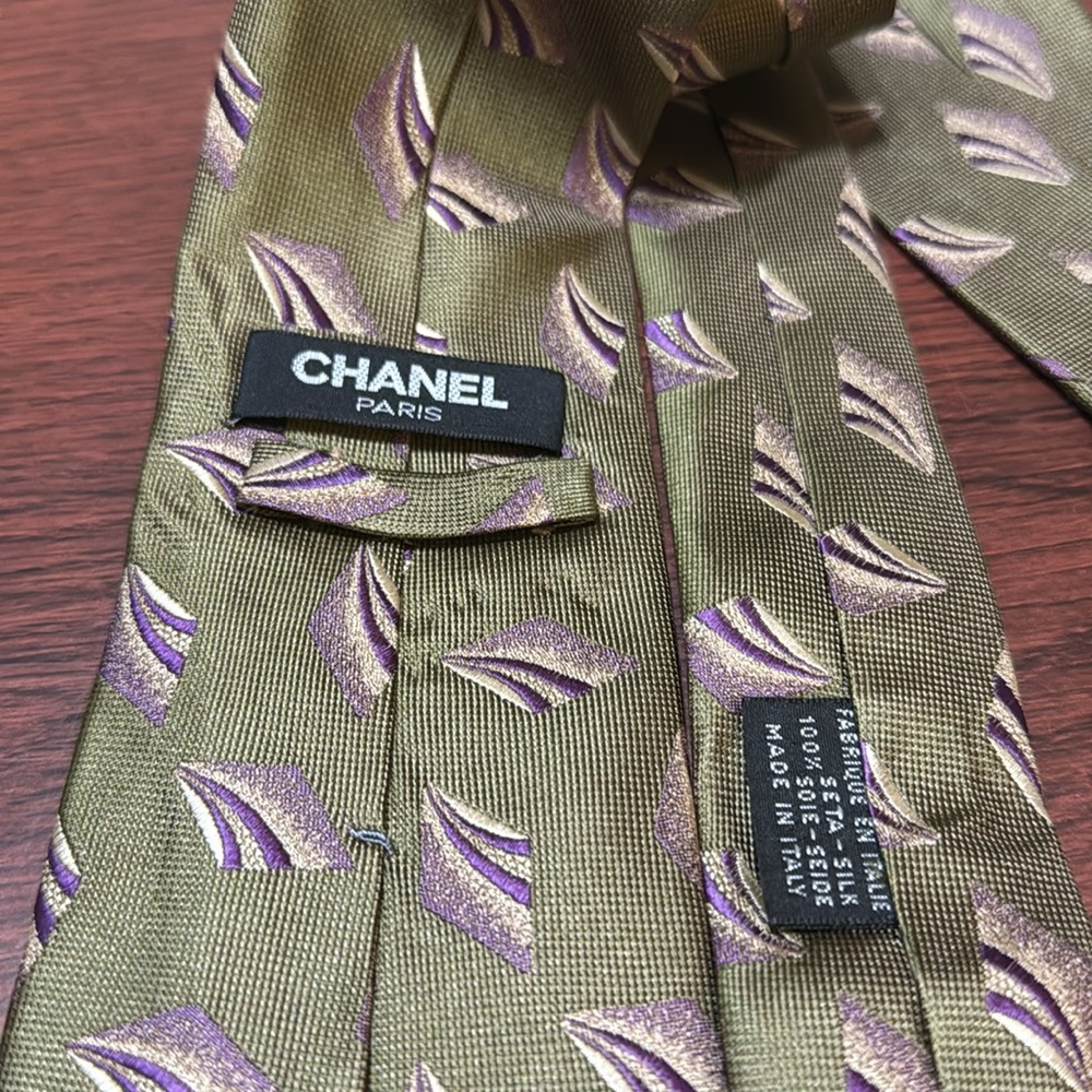 Chanel Mens Tie (Authentic) - Picture 6 of 10
